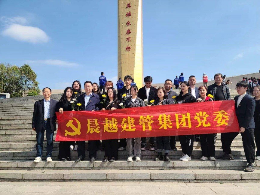 凝心聚力抓发展